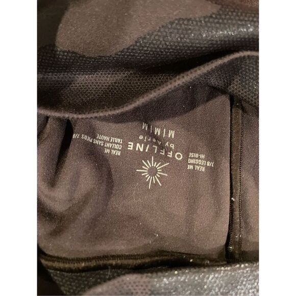 Aerie offline grey camo print leggings size M - Picture 3 of 4